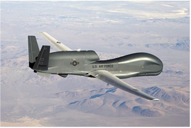 Tới đây, các UAV do thám RQ-4 Global Hawk sẽ được thay thế bằng loại RQ-180 (Ảnh; thedrive). Tới đây, các UAV do thám RQ-4 Global Hawk sẽ được thay thế bằng loại RQ-180 (Ảnh; thedrive).