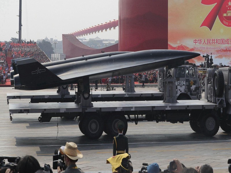 UAV siêu thanh WZ-8 tại cuộc duyệt binh 1/10/2019 (Ảnh: Xinhua). UAV siêu thanh WZ-8 tại cuộc duyệt binh 1/10/2019 (Ảnh: Xinhua).