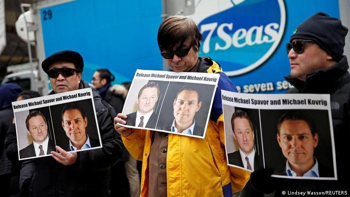 Đón hai công dân Canada được Trung Quốc trả tự do, về nước hôm 25/9 (Ảnh: Reuters).