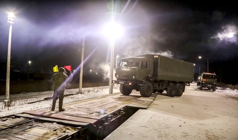 Nga tiếp tục đưa thêm quân đội ra biên giới với Ukraine (Ảnh: AP). Nga tiếp tục đưa thêm quân đội ra biên giới với Ukraine (Ảnh: AP).