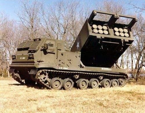 Ukraine cho rằng việc vũ khí viện trợ của phương Tây được chuyển đến chậm cũng là một nguyên nhân khiến Quân đội Ukraine lâm vào tình thế bất lợi.