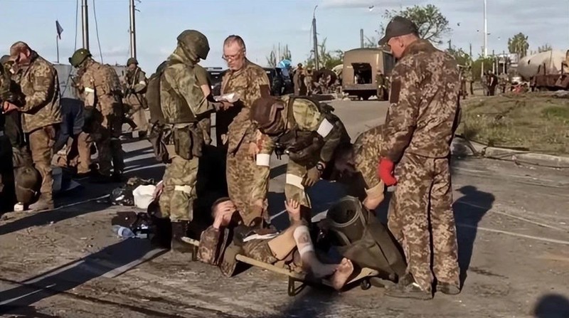 Lực lượng Ukraine bị thiệt hại nặng khi rút lui khỏi Severodonesk (Ảnh: QQ). Lực lượng Ukraine bị thiệt hại nặng khi rút lui khỏi Severodonesk (Ảnh: QQ).