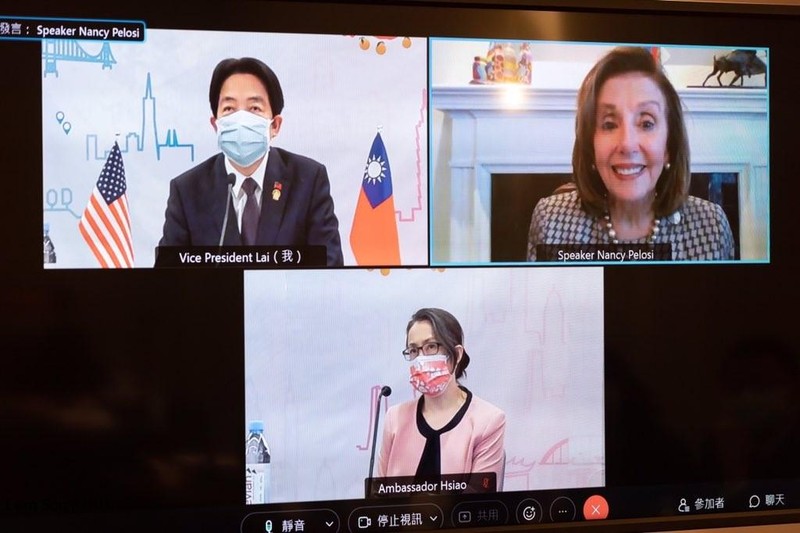 Bà Pelosi hội đàm trực tuyến với ông Lại Thanh Đức tháng 1/2022. Ảnh: Twitter LTĐ). Bà Pelosi hội đàm trực tuyến với ông Lại Thanh Đức tháng 1/2022. Ảnh: Twitter LTĐ).
