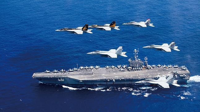 Quân đội Mỹ có thể điều động tàu sân bay USS Ronald Reagan để bảo vệ chuyến thăm Đài Loan của bà Pelosi (Ảnh: Getty).
