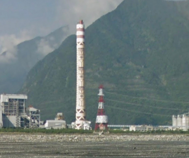 Ống khói của Nhà máy điện Hòa Bình (Ảnh: Guancha). Ống khói của Nhà máy điện Hòa Bình (Ảnh: Guancha).