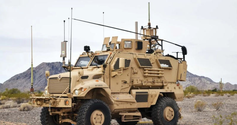 Xe tác chiến điện tử của Mỹ chủ yếu được sử dụng để gây nhiễu các quả bom của du kích cài ven đường (Ảnh: QQ). Xe tác chiến điện tử của Mỹ chủ yếu được sử dụng để gây nhiễu các quả bom của du kích cài ven đường (Ảnh: QQ).