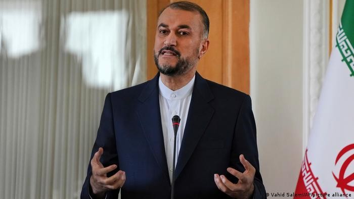 Ngoại trưởng Hossein Amirabdollahian nói hôm thứ Bảy (5/11): Iran đã cung cấp máy bay không người lái cho Nga nhưng bác bỏ chúng đã được sử dụng trong cuộc xung đột Nga-Ukraine (Ảnh: Deutsche Welle). Ngoại trưởng Hossein Amirabdollahian nói hôm thứ Bảy (5/11): Iran đã cung cấp máy bay không người lái cho Nga nhưng bác bỏ chúng đã được sử dụng trong cuộc xung đột Nga-Ukraine (Ảnh: Deutsche Welle).