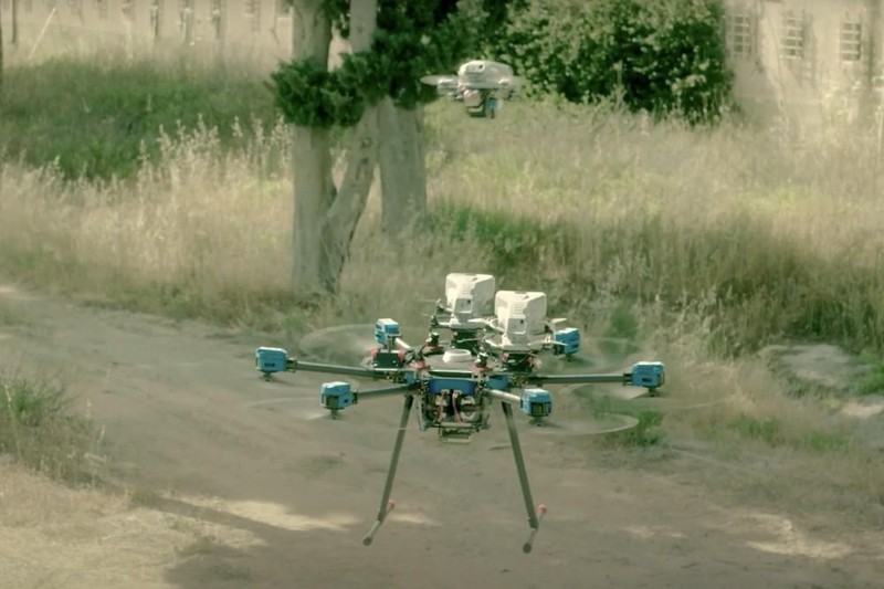 UAV Lanius tách khỏi máy bay không người lái &quot;mẹ&quot; đi làm nhiệm vụ (Ảnh: Elbit System).