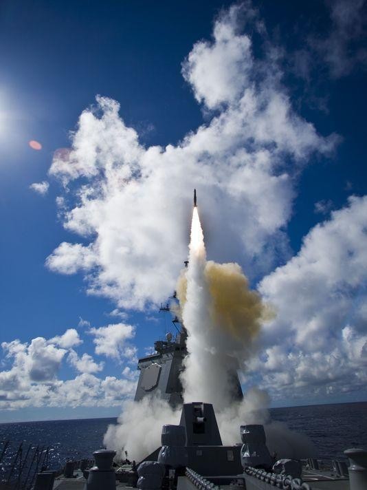 Tên lửa đánh chặn SM-3 phóng từ tàu chiến Nhật (Ảnh: Kyodo). Tên lửa đánh chặn SM-3 phóng từ tàu chiến Nhật (Ảnh: Kyodo).