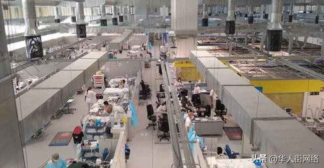 Tây Ban Nha tái lập bệnh viện cabin để cách ly người Trung Quốc nhập cảnh (Ảnh: Toutiao). Tây Ban Nha tái lập bệnh viện cabin để cách ly người Trung Quốc nhập cảnh (Ảnh: Toutiao).