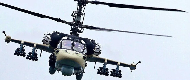 Máy bay trực thăng Ka-52 của Nga mang 24 quả tên lửa chống tăng 9K121M Vikhr (Ảnh: Wiki).