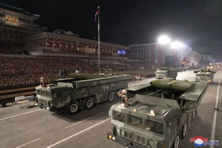 Tên lửa chiến thuật Hwasung-11 (Ảnh: KCNA). Tên lửa chiến thuật Hwasung-11 (Ảnh: KCNA).