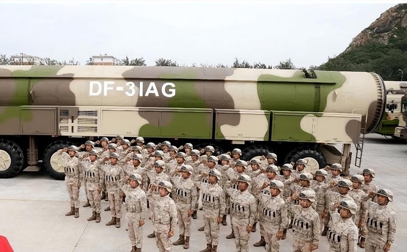 Tên lửa DF-31A đã được Trung Quốc đưa vào biên chế trang bị (Ảnh: Toutiao). Tên lửa DF-31A đã được Trung Quốc đưa vào biên chế trang bị (Ảnh: Toutiao).