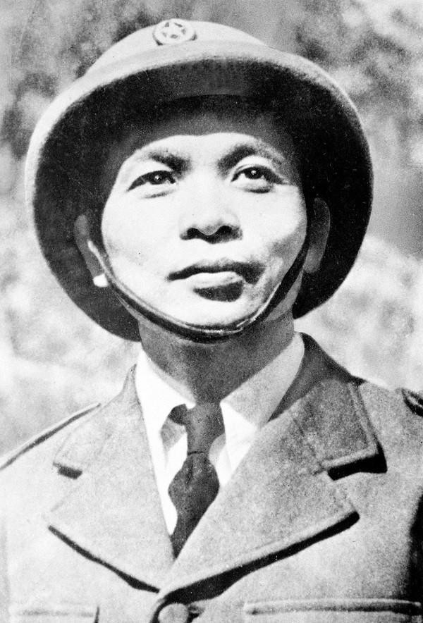 Đại tướng Tổng tư lệnh Võ Nguyên Giáp (Ảnh: Allhistory.com) Dai tuong Vo Nguyen Giap.jpg