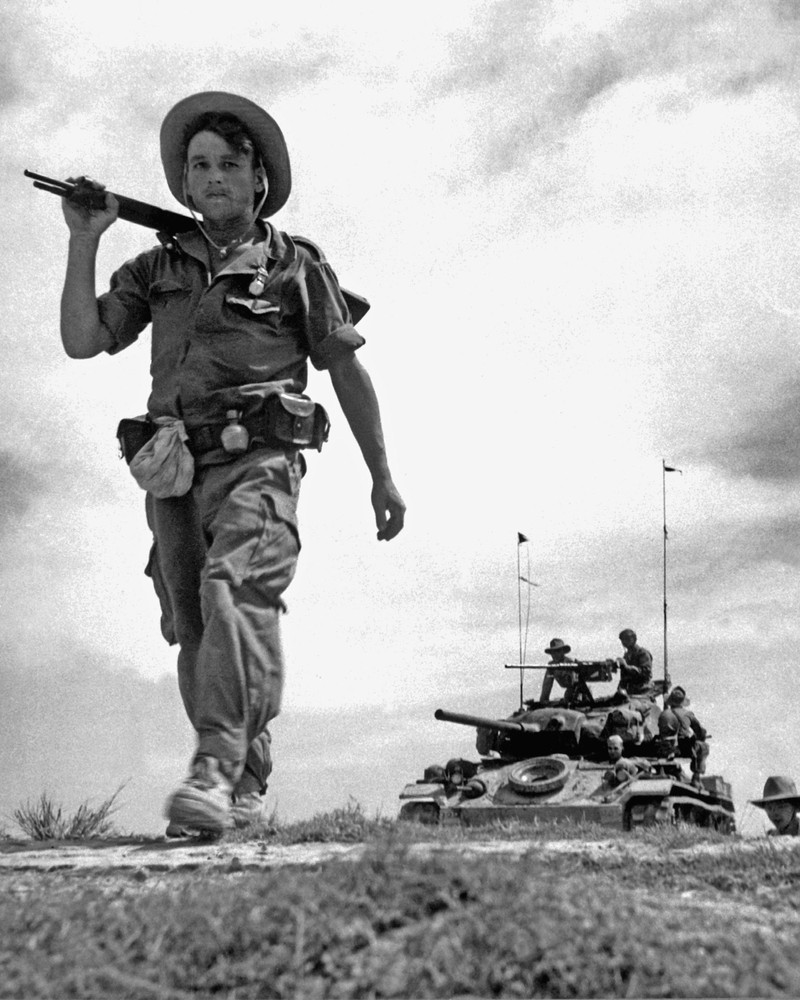 Quân Pháp ở Điện Biên Phủ (Ảnh: Allhistory) Linh Phap o Dien Bien Phu.jpg