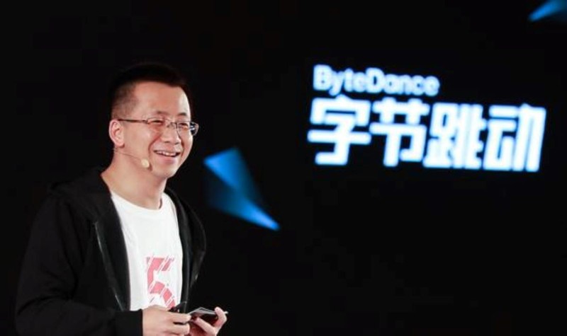 Ông chủ ByteDance và Douyin Trương Nhất Minh lần đầu tiên trở thành người giàu nhất Trung Quốc (Ảnh: Sina).