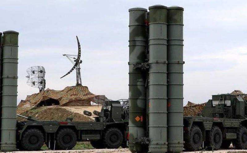 Hệ thống phòng không S-300 quân đội chính phủ Syria bỏ lại khi tan rã. Ảnh: QQnews.