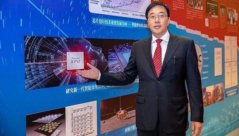 Đặng Trung Hàn được coi là Tổng công trình sư của ngành công nghiệp chip Trung Quốc. Ảnh: Baidu. Tong cong trinh su chip.jpg