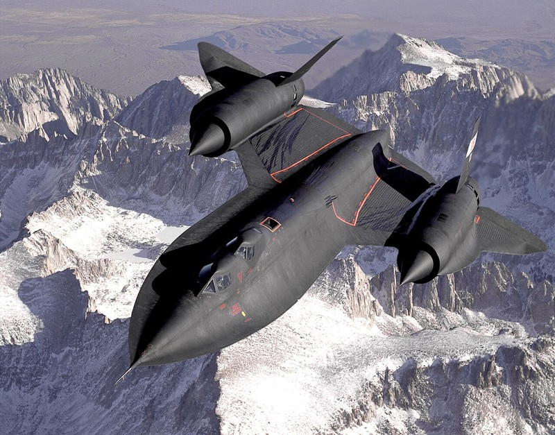 Máy bay SR-71 Blackbird hiện vẫn giữ kỷ lục bay nhanh nhất thế giới. Ảnh: Không quân Mỹ. Lockheed SR-71 Blackbird.jpg