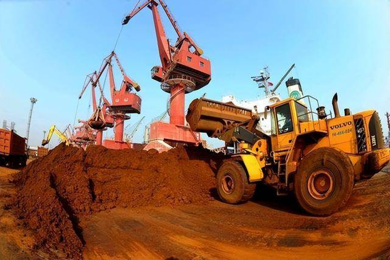 Đất hiếm hiện vẫn là thứ vũ khí lợi hại trong tay Trung Quốc. Ảnh: Sohu. Trung Quoc doa se ra tay manh hon.png