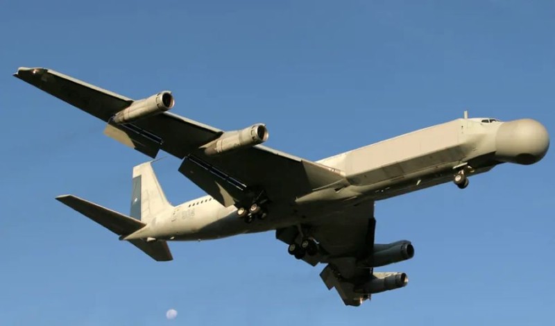 Năm 1996, Trung Quốc đã thỏa thuận mua 4 hệ thống Phalcon AWACS của Israel nhưng không thành do Mỹ cản trở. Ảnh: Sohu. Dinh nhap radar ELM-2075 cua israel.jpg