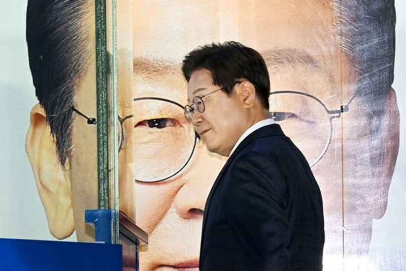 Sự nghiệp của ông Lee Jae-myung khá long đong, có lẽ do xuất thân nghèo khó. Ảnh: Yonhap. Ong Lee Jae-myung.jpg
