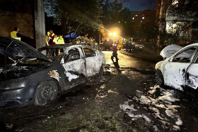 Hiện trường máy bay không người lái Nga tấn công thành phố Kharkov đêm 5/6. Ảnh: Reuters. Kharkov bi tan cong.png