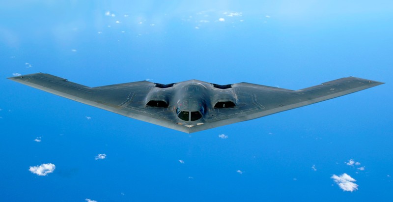Máy bay ném bom tàng hình B-2 Spirit của Mỹ. Ảnh: Wiki. B-2 Sprit.jpg