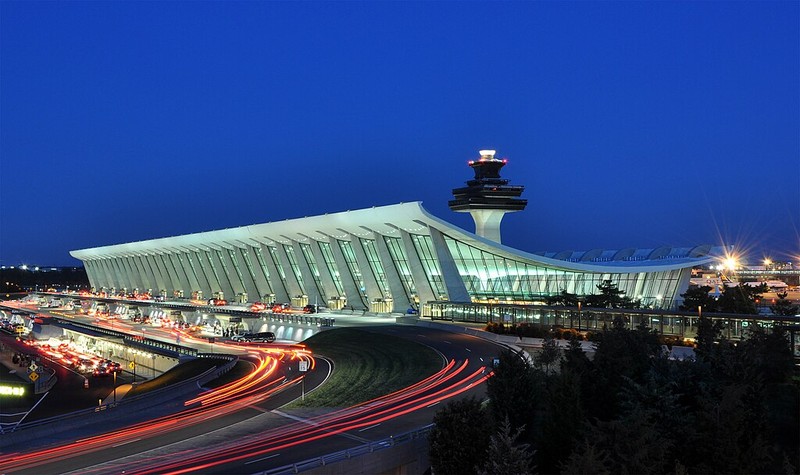 Sân bay quốc tế Dulles ở Washington bị đề nghị đổi tên thành Trump. Ảnh: Wiki. Washington_Dulles_International_Airport.jpg