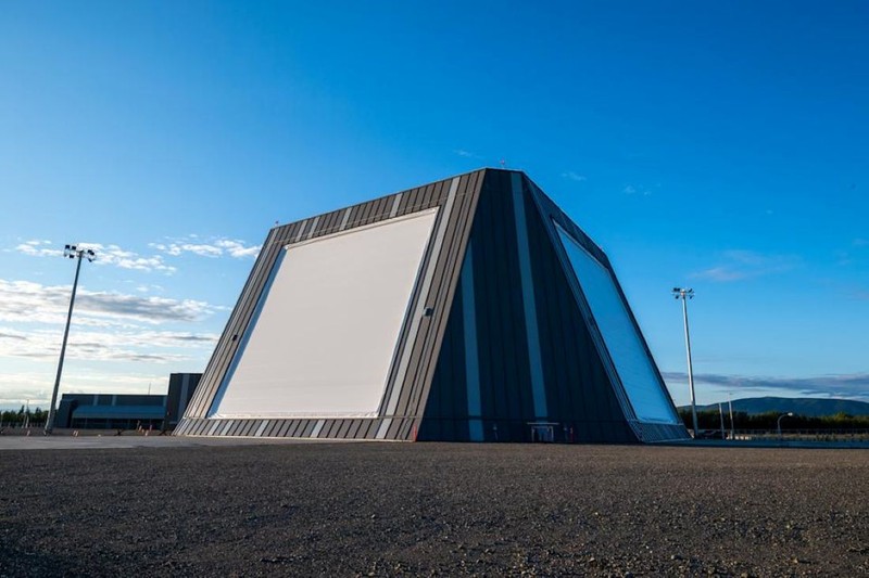 Hệ thống radar tầm xa cảnh báo sớm LRDR của Mỹ ở Alaska. Ảnh: BQP Mỹ.