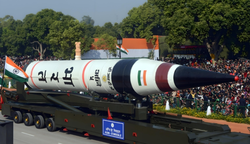 Tên lửa đạn đạo Agni-5 phiên bản gốc. Ảnh: Thepaper. Phien ban goc Agni-5.png