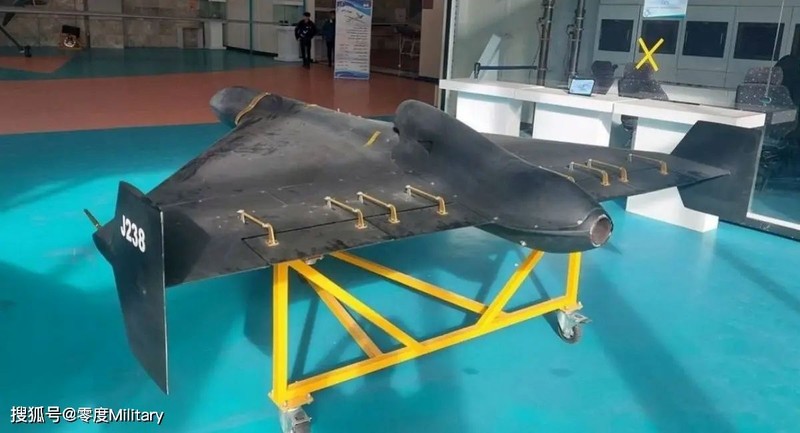 UAV Geran-3 nhìn từ phía sau. Ảnh: Sohu. Nhin tu sau.jpg