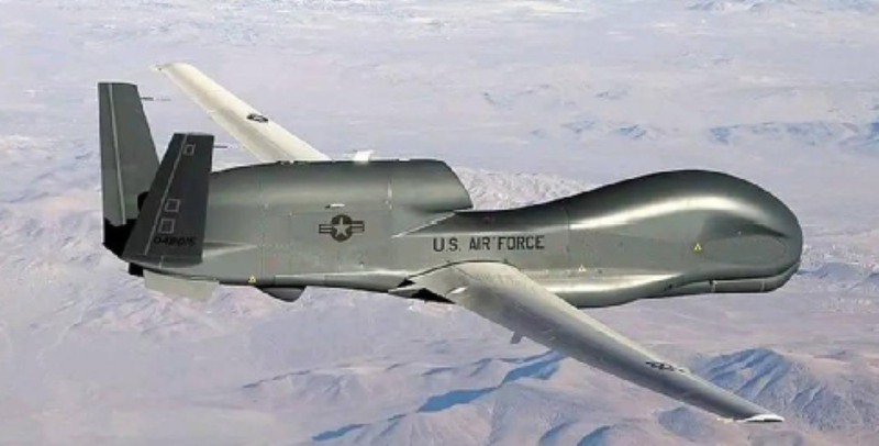 Máy bay không người lái RQ-4 Global Hawk của Mỹ. Ảnh: Zhihu. RQ-4.png
