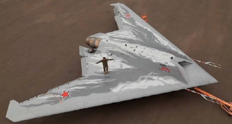 Máy bay không người lái S-70B Okhotnik-B của Nga. Ảnh: Zhihu. S-70B Hunter.png