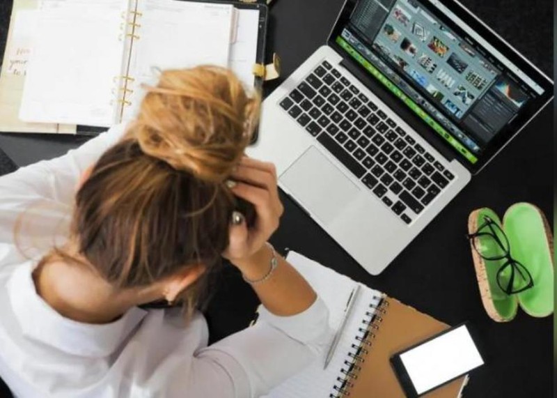 Từ đầu năm đến nay, hơn 94 ngàn nhân viên 4 ngàn công ty công nghệ mất việc do bị AI thay thế. Ảnh: Worldjournal.