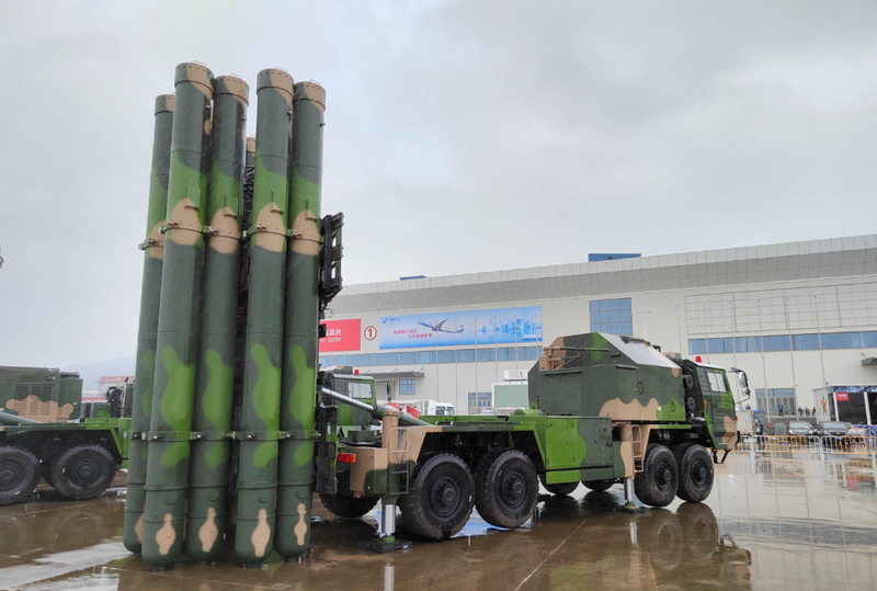 Hệ thống HQ-9B đạn cũng được thu nhỏ và tăng lên 8 ống phóng. Ảnh: QQnews. HQ-9B 1.png