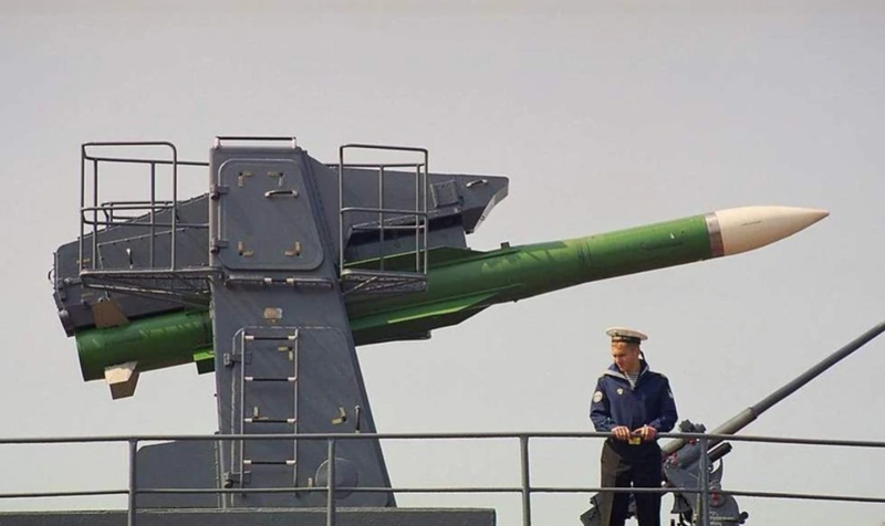Hệ thống tên lửa hạm đối không SA-N-7 “Shtil” của Nga. Ảnh: Sohu. SA-N-7.png