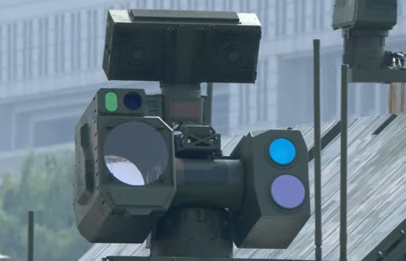 Hệ thống vũ khí laser LY-1 lắp trên tàu mặt nước. Ảnh: QQnews. LY-1.jpg