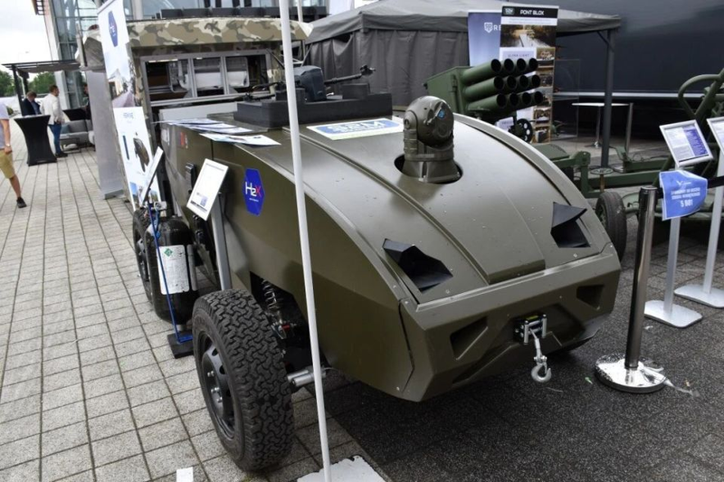 Xe trinh sát không người lái Hermione UGV. Ảnh: Wforum. Xe Hermione UGV.png