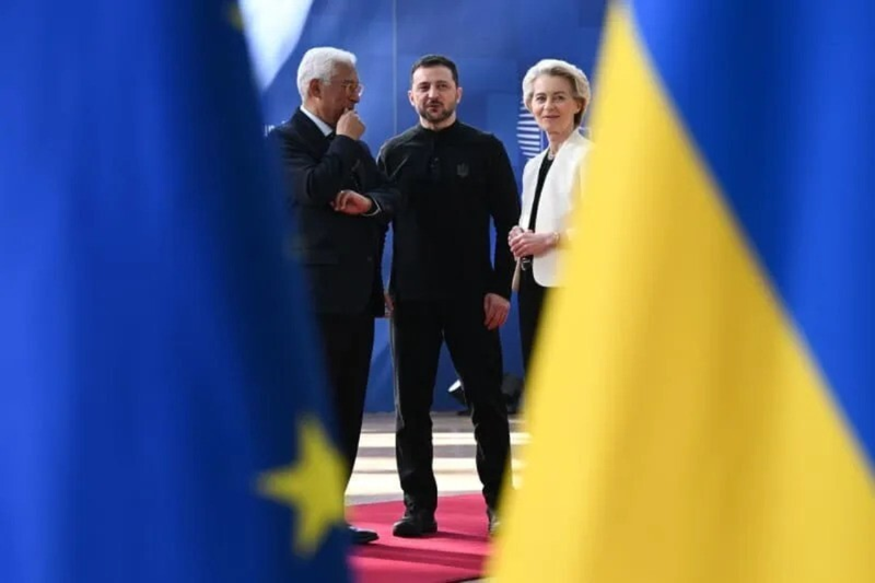 Ngày 11/9, Tổng thống Ukraine Zelensky cùng Chủ tịch Hội đồng châu Âu Costa và Chủ tịch Ủy ban châu Âu von der Leyen gặp nhau tại Brussels bàn tăng viện trợ cho Ukraine. Ảnh: Wforum. Ba lanh dao.png
