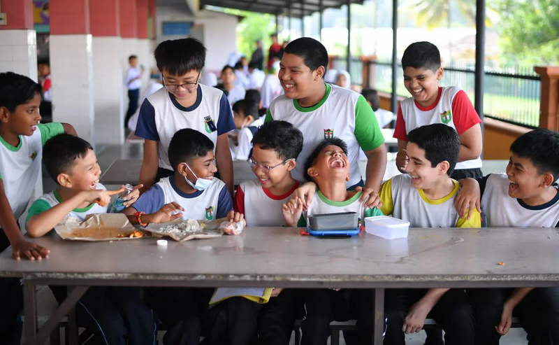 Trường quốc tế Malaysia từng là nơi được các gia đình trung lưu Trung Quốc gửi con tới du học. Ảnh: Zhihu. Truong quoc te.png