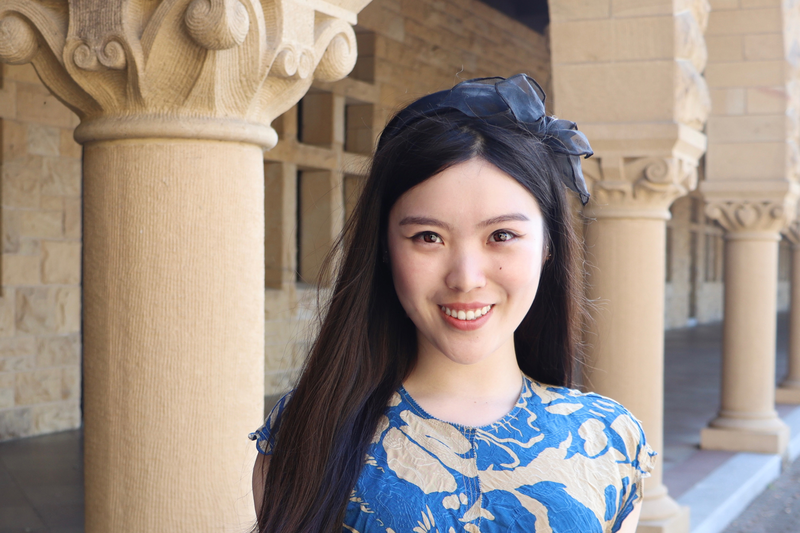 Carina Hong (Hồng Lạc Đồng) tài năng trẻ với tham vọng tạo ra nhà toán học AI. Ảnh: Sina.