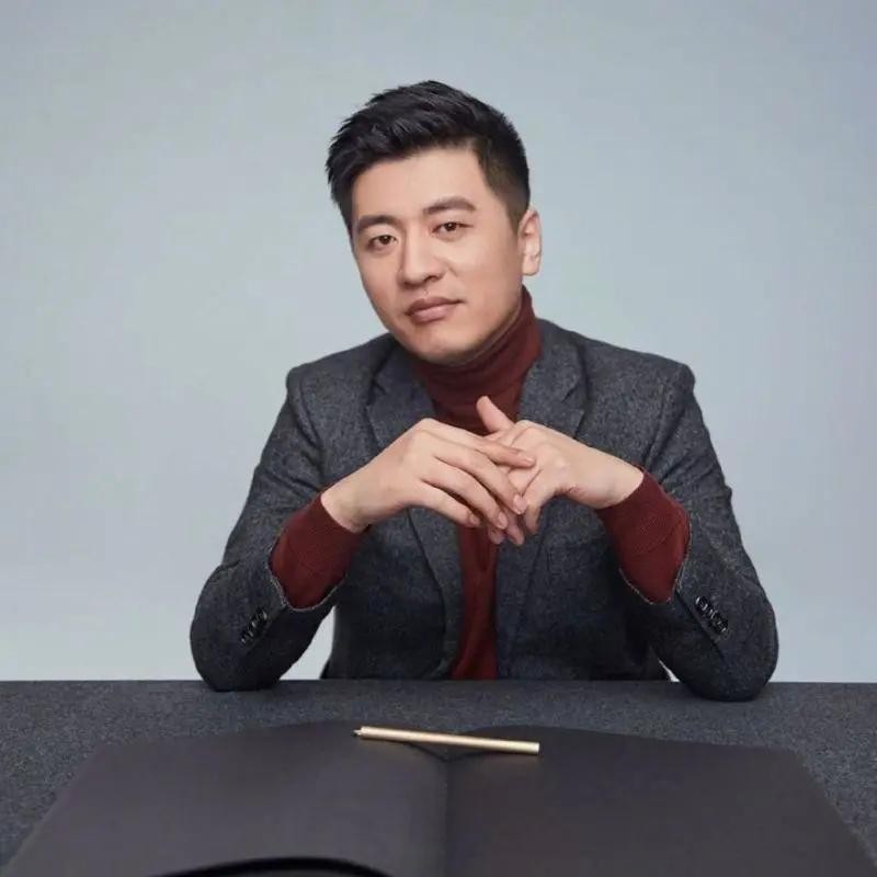 Trương Tuyết Phong từng là "idol giáo dục" trên mạng. Ảnh: Worldjournal. Truong Tuyet Phong.jpg