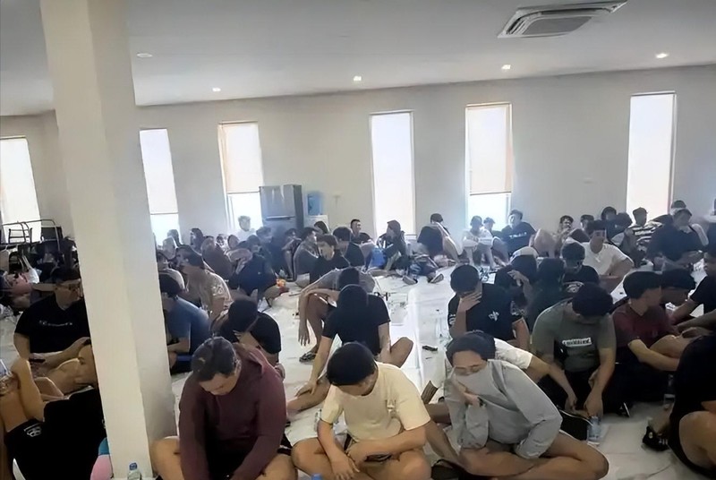 Các thành viên của Jin Bei bị bắt. Ảnh: NetEase. Cac thanh vien bi bat.jpeg