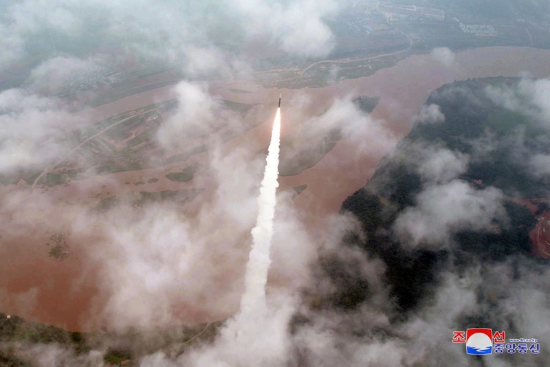 Triều Tiên phóng thử tên lửa liên lục địa Hwasong-18 trước đây. Ảnh: KCNA/Reuters.