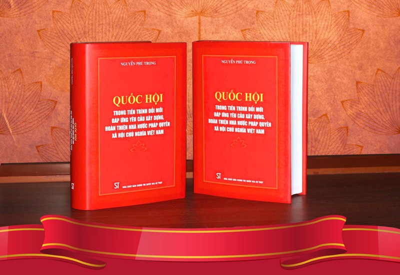 Cuốn sách dày hơn 800 trang, tuyển chọn 95 bài viết, bài phát biểu và trả lời phỏng vấn của Tổng bí thư Nguyễn Phú Trọng. header-1720795028713.jpg