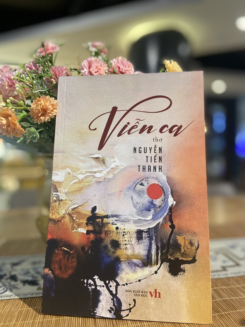 Tập thơ Viễn ca. tempImageFggCkF.jpg