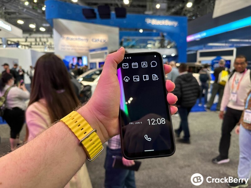 Giao diện của hệ điều hành AphyOS trên điện thoại di động. Ảnh CrackBerry