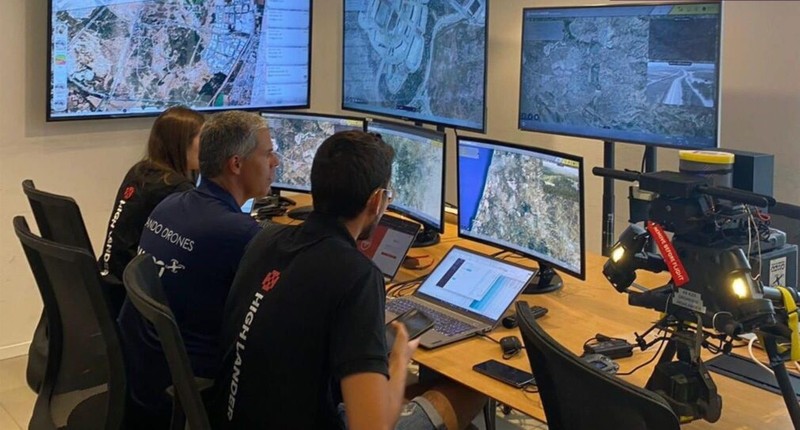 Nền tảng điều khiển bay của High Lander cho phép người điều hành kiểm soát từ xa tất cả những khía cạnh của nhiệm vụ mà drone thực hiện. Ảnh NoCamels