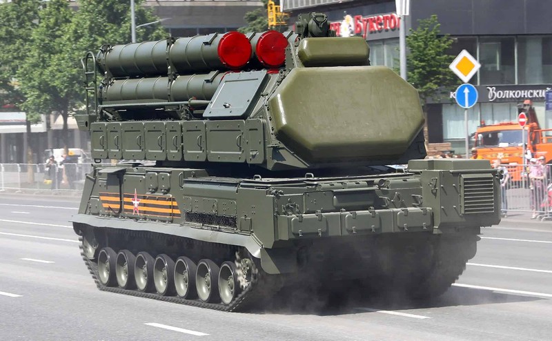 9A317M TEL của hệ thống phòng không 9K317M Buk-M3 (06/2020). Ảnh truyền thông Nga